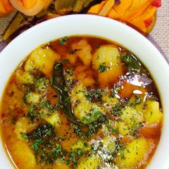 A picture of Aloo Ki Tarkari.
