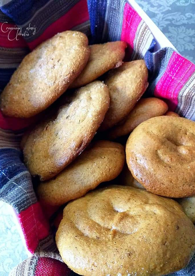 Una foto de Tortas de aceite a los aromas de cardamomo y canela
