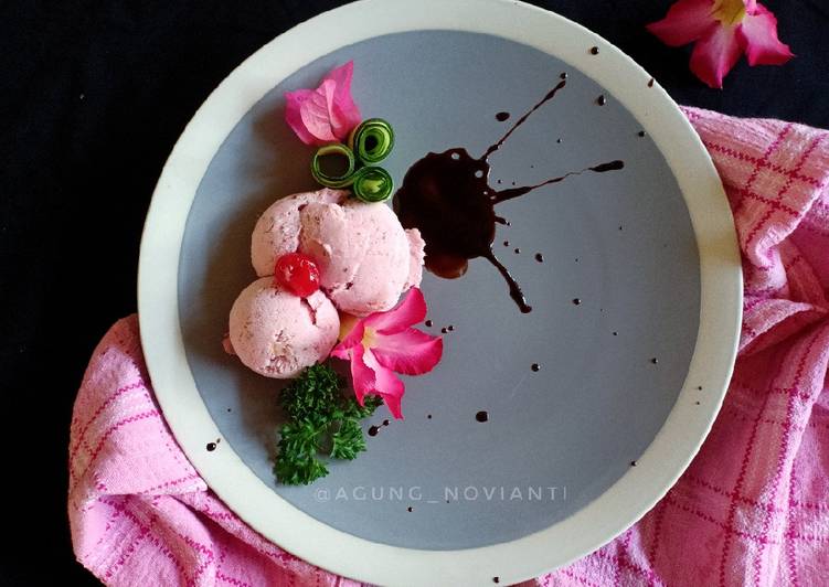 Resep Es Krim Plum yang Lezat