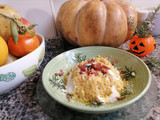 Risotto con zucca, gorgonzola, speck croccante e fonduta di gorgonzola