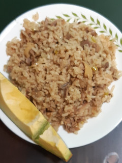 Una foto de Arroz con menudencias