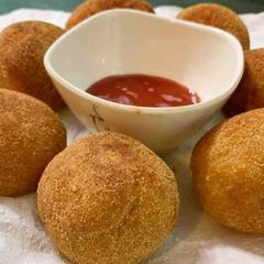 A picture of Bread Chicken Cheese ball.