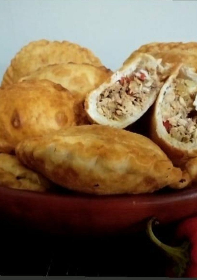 Una foto de Empanadas de Jurel y Pimentones Rojos 🥟
