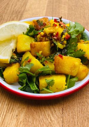 A picture of Green Batata Harra 🌱 (Spicy Lebanese Mezze Potatoes).
