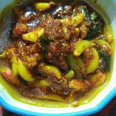 A picture of Garlic Pickle.