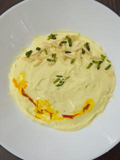 केसरिया श्रीखंड (kesariya shrikhand recipe in Hindi) रेसिपी मुख्य फोटो