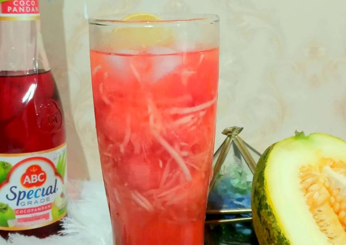 243. Es Cocopandan Belewah Lemon