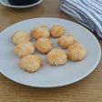 Kokosmakronen (coconut macaroon)