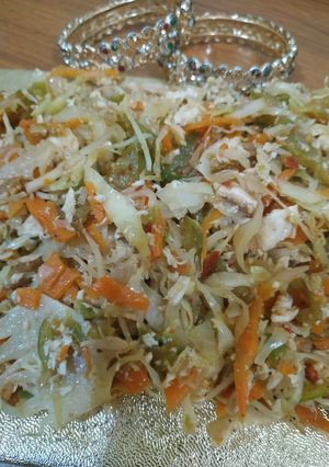 A picture of Chicken veg roll samsoy filling.