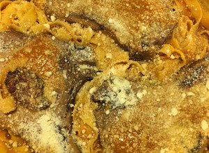 Una foto de Pasta con Chuletas de Cerdo Horneadas