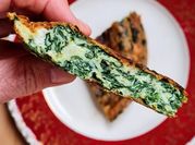 Una foto de tortilla de espinaca