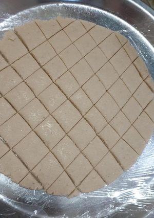 काजू कतली (Kaju katli recipe in Hindi) रेसिपी मुख्य फोटो