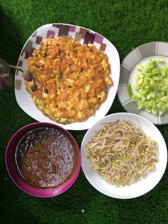 Langkah Mudah untuk Menyiapkan Resep Tahu telor bumbu kacang khas malang jawatimuran yang Enak Banget Anti Ribet, Uenak Banget