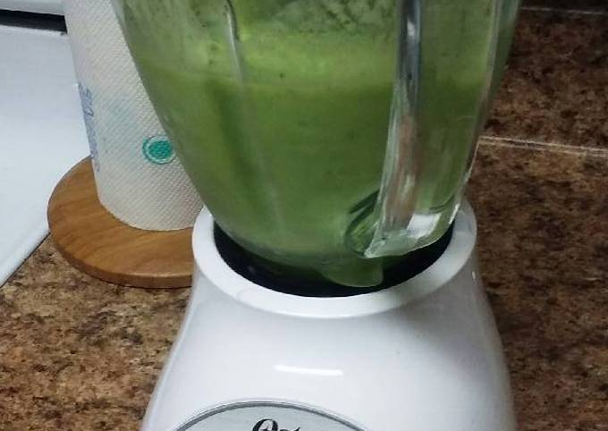 Steps to Prepare Favorite Tropical Green Smoothie