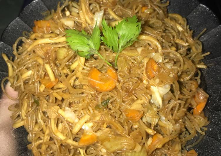 Langkah Mudah untuk Menyiapkan Japchae (bihun goreng) Anti Gagal