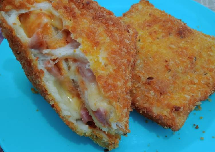 Roti goreng sosis moza