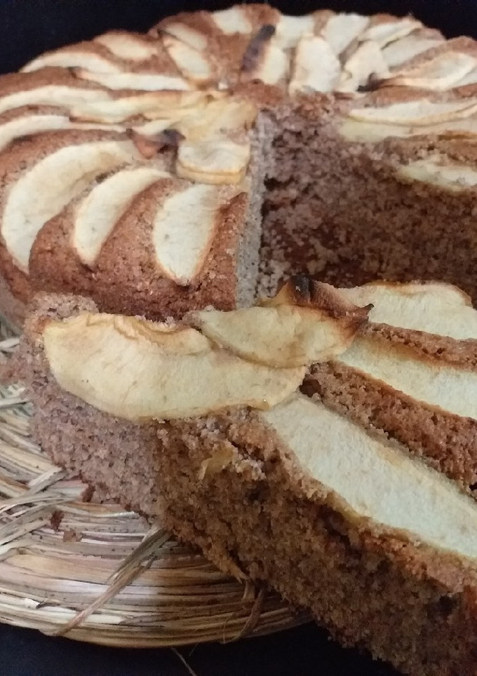 Una foto de Queque integral con manzana