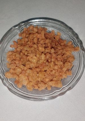 बेसन नमकीन बूंदी (Besan namkeen boondi recipe in Hindi) रेसिपी मुख्य फोटो
