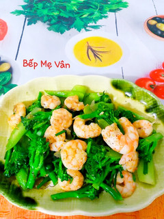 A picture of Bông cải xanh xào tôm.