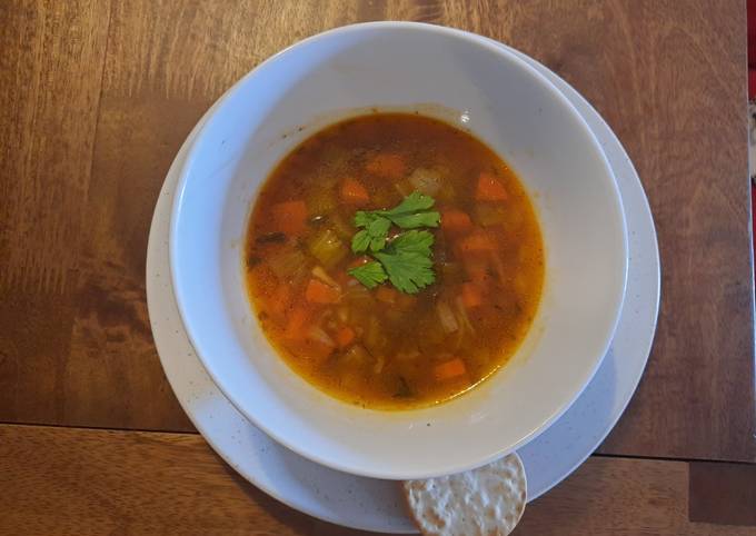 Quick veggie and barley soup