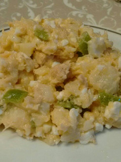 Una foto de Ensaladilla de patata con pimiento verde. Sencilla, sin mahonesa