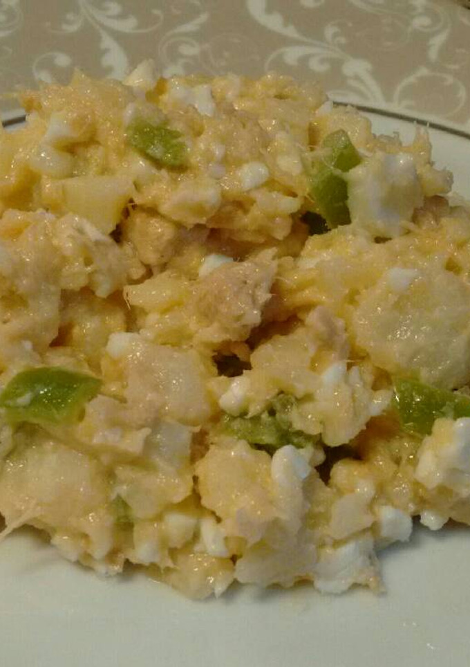 Una foto de Ensaladilla de patata con pimiento verde. Sencilla, sin mahonesa