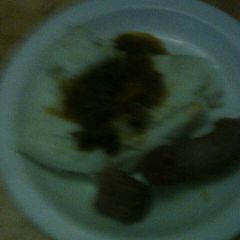 A picture of Boerewors and gravy.
