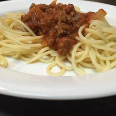 A picture of Spaghetti, Meat, and Garlic & Herb sauce.