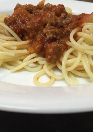 A picture of Spaghetti, Meat, and Garlic & Herb sauce.