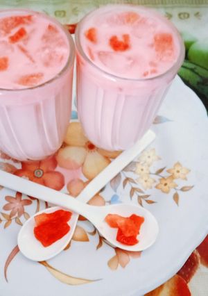 A picture of Delicious refreshing Mohabbat ka Sharbat.(Sharbat-e- Mohabbat).