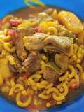 Guiso de aletría con magra y costillejas