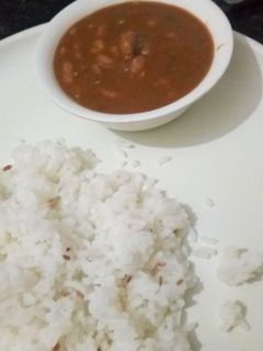 राजमा चावल(Rajma Chawal recipe in hindi) रेसिपी मुख्य फोटो