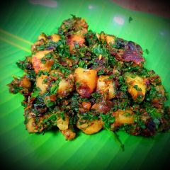 A picture of Potato Spinach Fry.