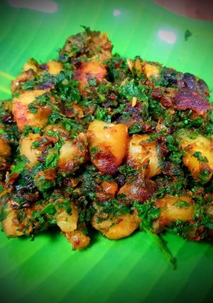 A picture of Potato Spinach Fry.
