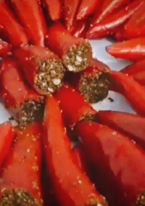 लाल मिर्च का अचार (lal mirch ka achar recipe in Hindi) रेसिपी मुख्य फोटो