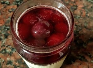 Una foto de Cerezas en almíbar