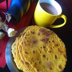 A picture of Atta khakra.