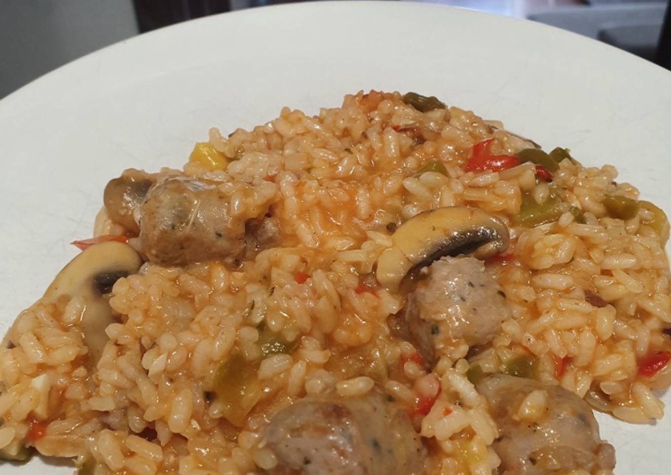 Arroz de montaña con butifarra y champiñones