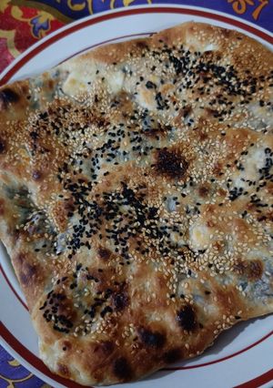 صورة لوصفة فطيرة السبانخ والزعتر مع الجبنه البيضا