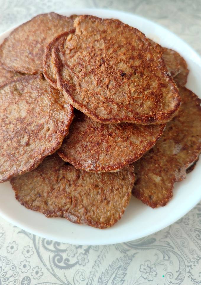 Оладьи из куриной печени и манки