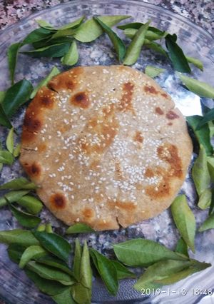 A picture of Til jawar parantha.