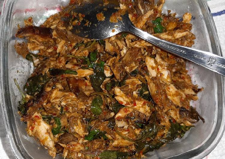 Sambal tongkol kemangi