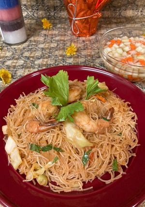 A picture of Shrimp Fried Vermicelli/Bihun Goreng Udang.