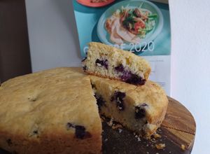 Una foto de Torta-budín de arándanos, más fácil y económica del planeta 👌👌