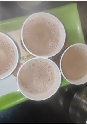 अदरक वाली चाय(adrak wali chai recipe in hindi) रेसिपी मुख्य फोटो