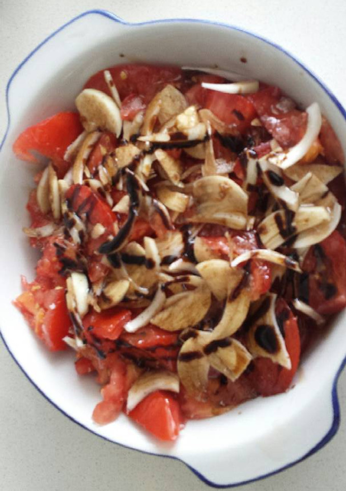 Una foto de Ensalada de tomate