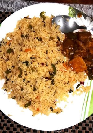 A picture of Fried Rice & Chilli Fish.