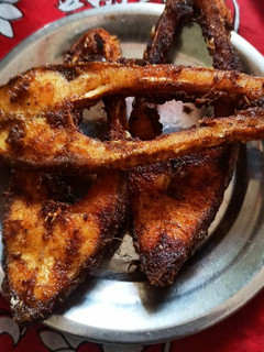 வாவல் மீன் ப்ரை(pomfret fry recipe in tamil) செய்முறை முக்கிய புகைப்படம்