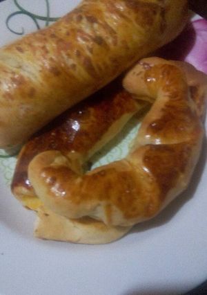 Una foto de Cachitos de jamón y queso