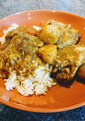 A picture of Portuguese Chicken Curry.